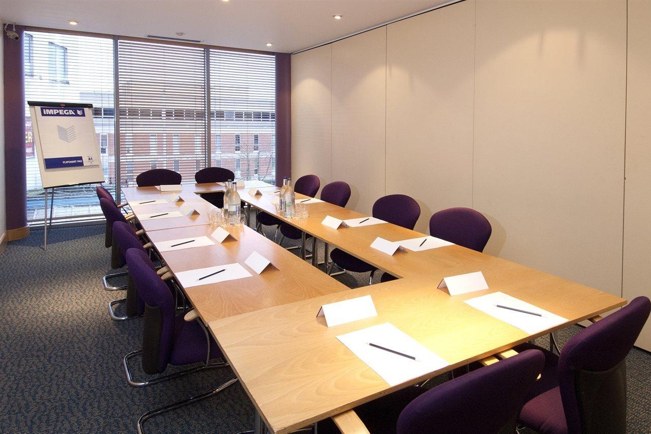 Premier Inn Sheffield City Centre Kültér fotó