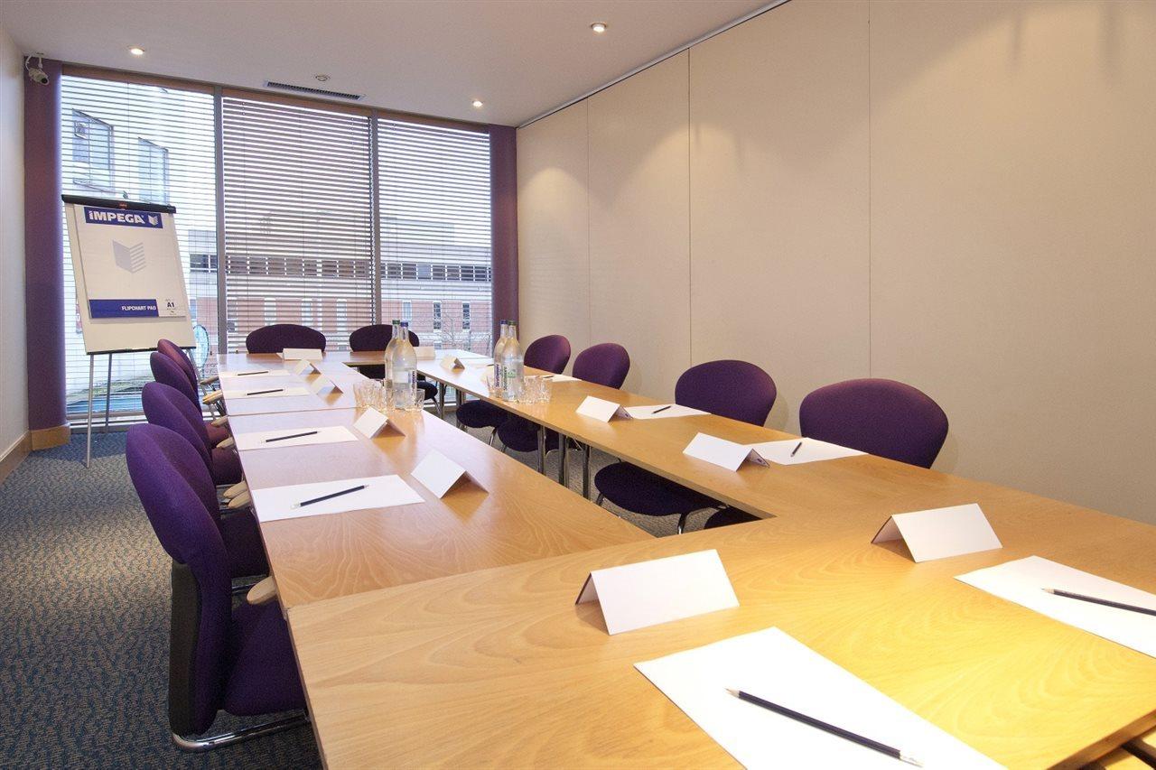 Premier Inn Sheffield City Centre Kültér fotó